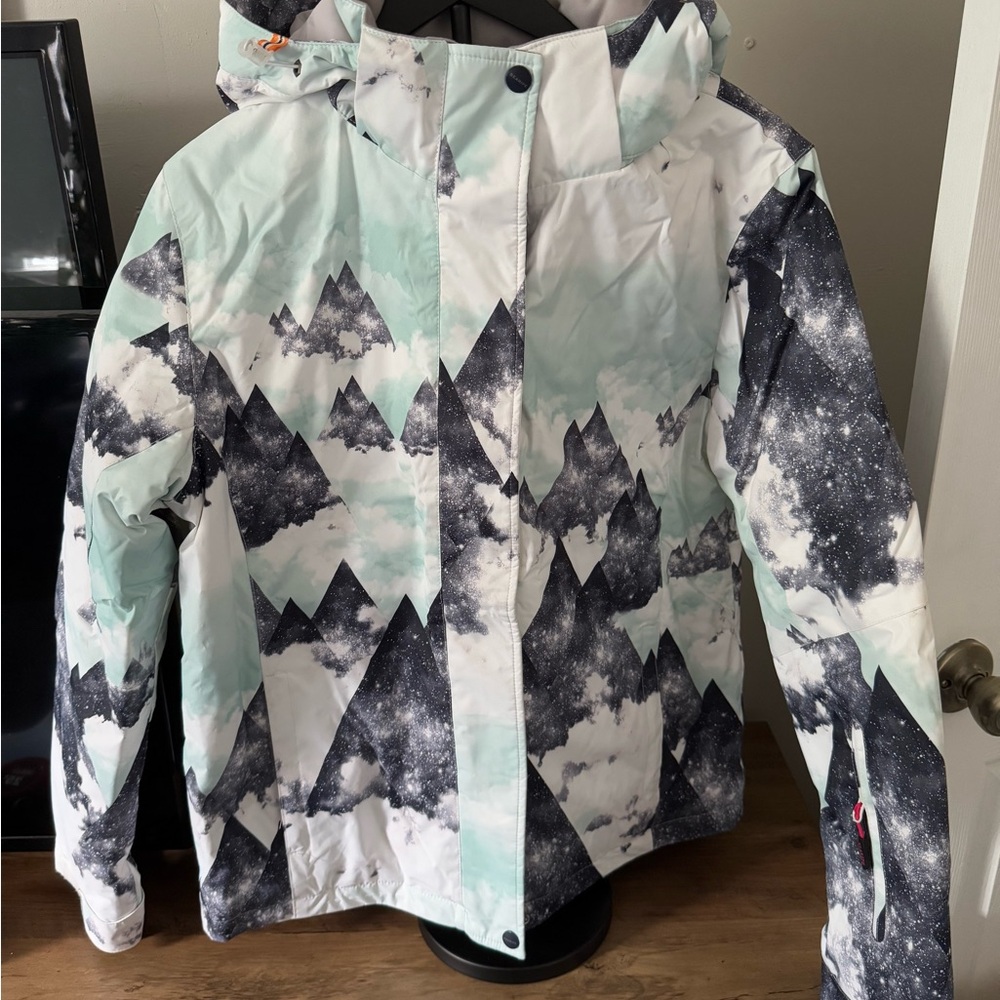 Women's Mountain Print Ski Jacket - Black and White